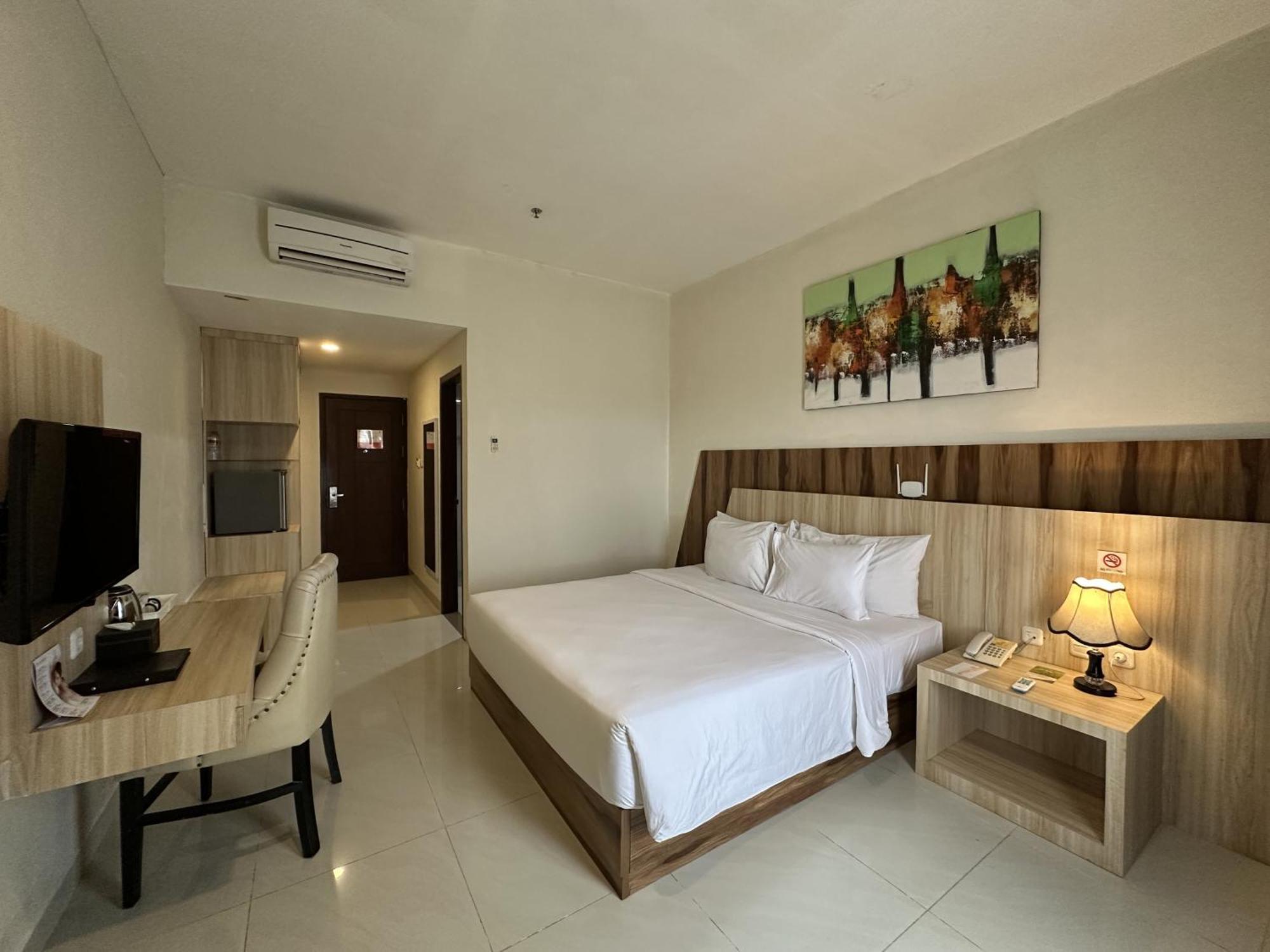 Vega Prime Hotel & Convention Sorong Quarto foto