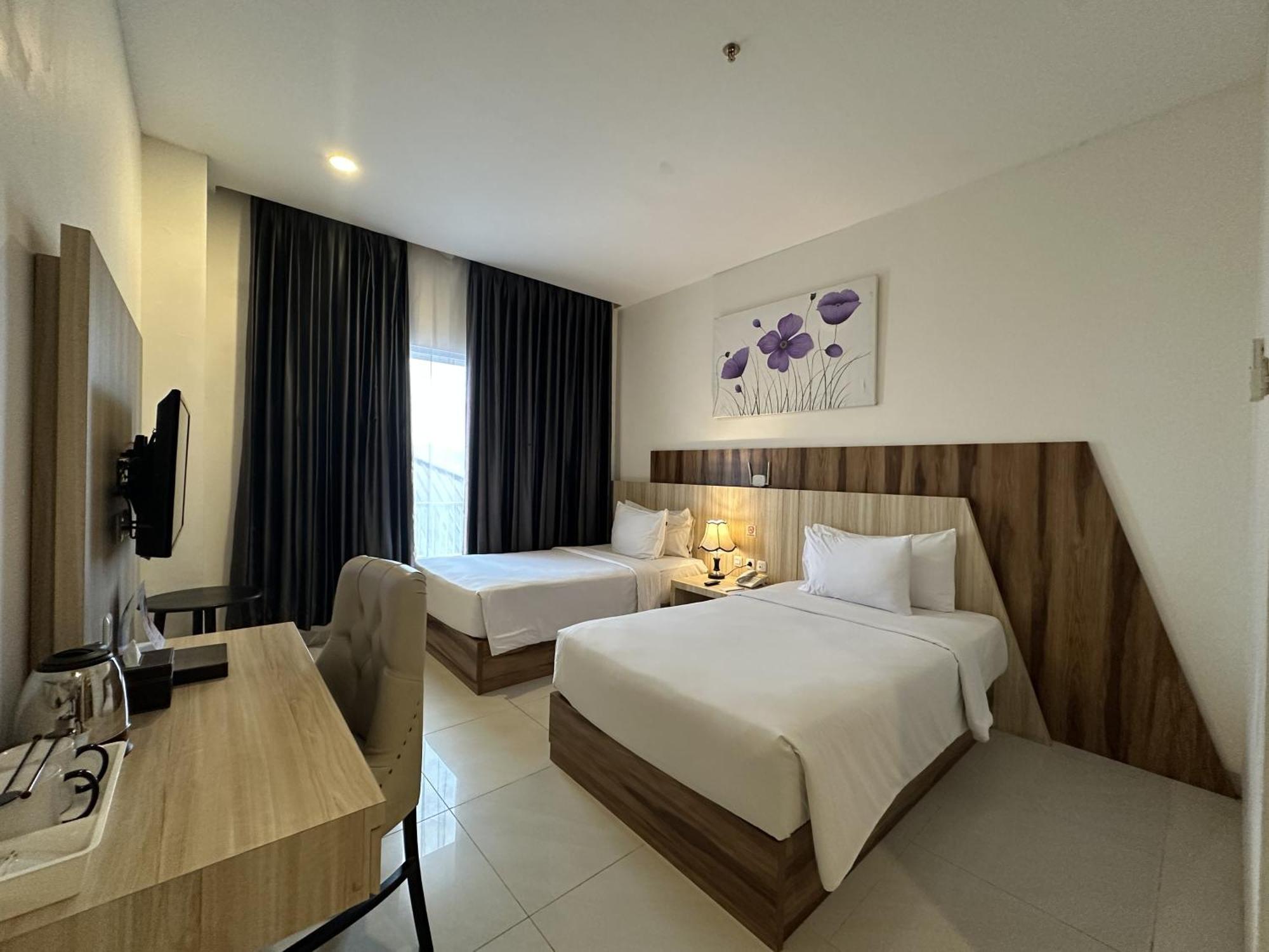 Vega Prime Hotel & Convention Sorong Quarto foto